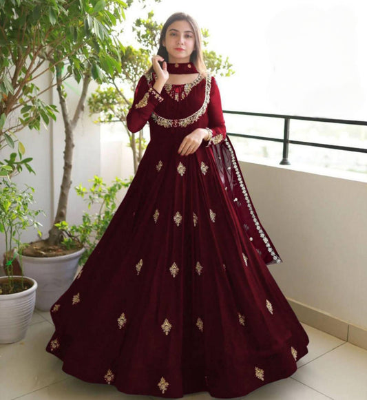 Embroidered Maxi with Dupatta – 3-Piece Chiffon Suit