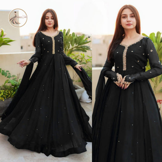 Pearl Embroidered Kaya Work Chiffon Maxi with Chiffon Lace Dupatta – 3 Pcs